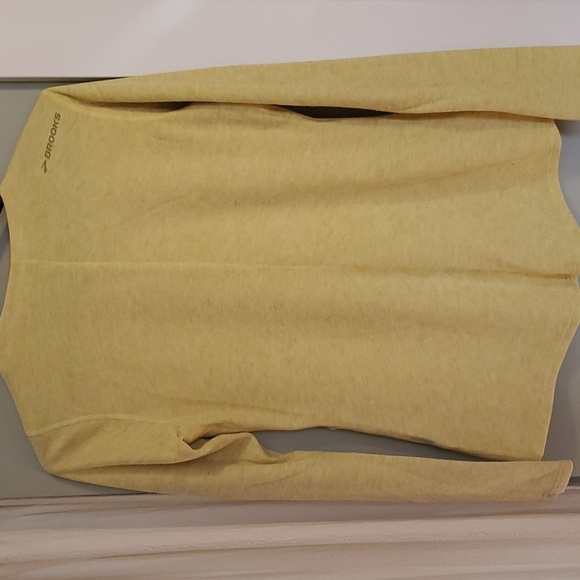 Brooks top - Picture 2 of 5